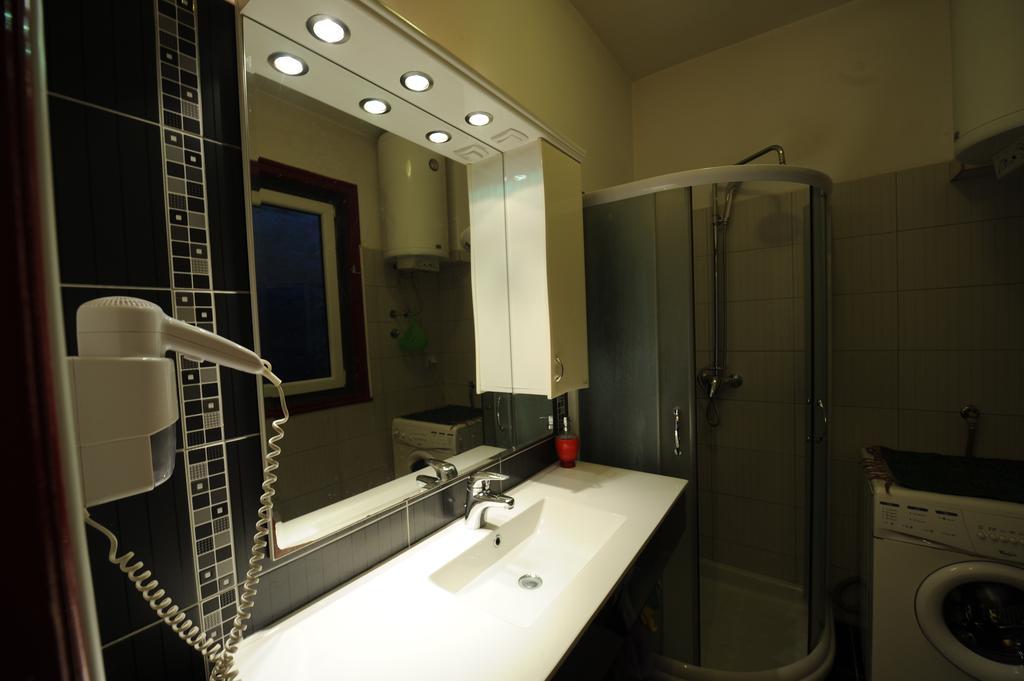 99 Muses Apartments Dordegol Екстериор снимка