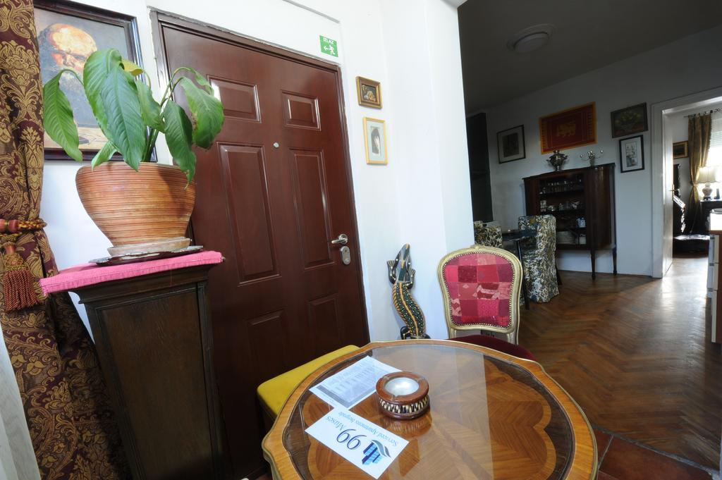 99 Muses Apartments Dordegol Екстериор снимка