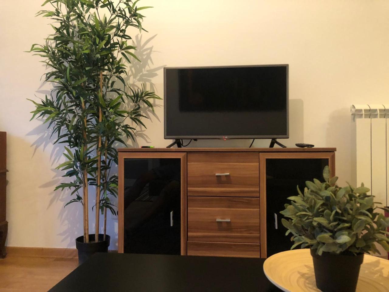 99 Muses Apartments Dordegol Екстериор снимка