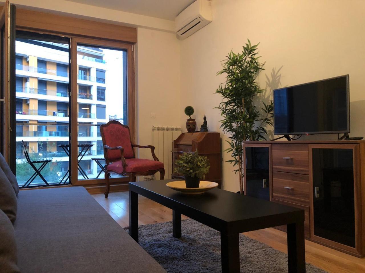 99 Muses Apartments Dordegol Екстериор снимка