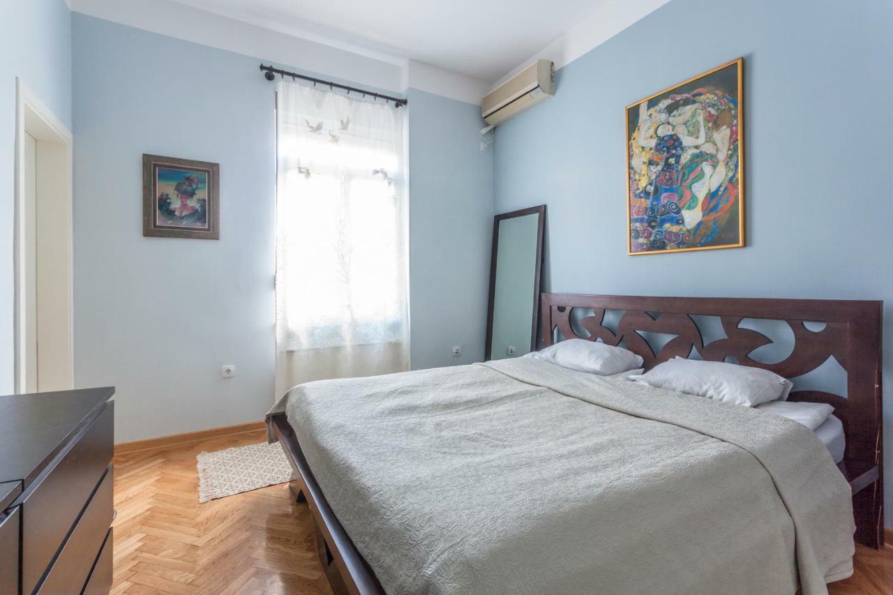 99 Muses Apartments Dordegol Екстериор снимка